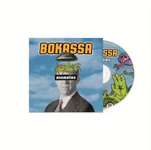 Texte: "BOKASSA", "anomalies". 
Ein Anzugträger mit offenem Kopf, aus dem ein Alien herauskommt. Hintergrund mit blauem Himmel.