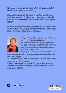 Texte: Spirituelle Entwicklung, Re-Aktivierung der Chakren, Margret Peise-Ditze, Energiearbeit, tredition.   
Unten links Logo: "tredition".  
Frau mit Brille, rotem Schal, lächelt.