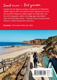 Text oben: "Smart reisen – Zeit genießen." Unten ein Strand mit Surfern, Holzweg, blaues Meer und Felsen.