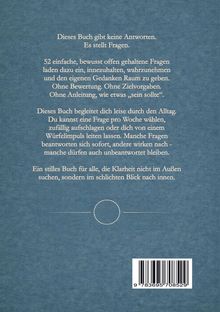 Ein Buch, das Fragen stellt, ohne Antworten zu geben. Einladung zur Reflexion. Blaues Cover, minimalistisch. Barcode unten.