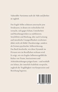 Text über verletzlichen Narzissmus, Scham und psychische Stabilität. Unten rechts befindet sich ein Barcode.