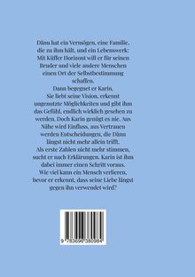 Text über Dänu, der für seinen Bruder und andere einen Ort der Selbstbestimmung schaffen will, und seine Begegnung mit Karin. Darunter ein Barcode. Hellblauer Hintergrund.