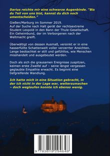 Gelber Text auf blauem Hintergrund, darunter eine beleuchtete Burg in der Nacht. Unten rechts ein Barcode.