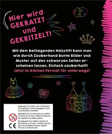 Text: "Hier wird GEKRATZT und GEKRITZELT!" Bunte Zeichnungen von Krone, Kleid, Schloss. Hinweis für Kinder unter 36 Monaten.