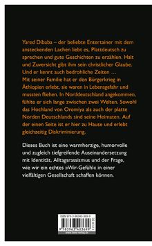 Beschreibung über Yared Dibabas Leben zwischen zwei Welten und die Herausforderungen von Identität und Alltagsrassismus.