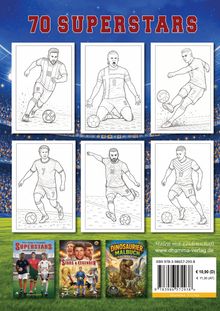 "70 SUPERSTARS" in roter Schrift. Sechs schwarz-weiße Illustrationen von Fußballspielern. Drei Malbuch-Cover unten.