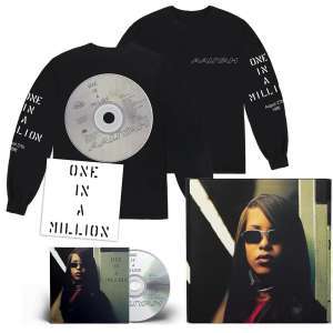 Aaliyah: One In A Million/Sweatshirt Box /Size L, 1 CD und 1 T-Shirt