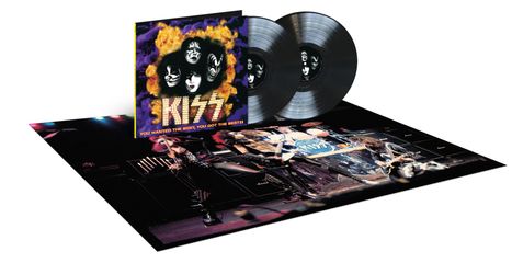 Text: "KISS", "YOU WANTED THE BEST, YOU GOT THE BEST!!". 

Ein Plattencover mit Bandportraits und zwei Schallplatten.