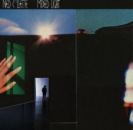 Oben Text: "Ned Culete Mixed Light". Eine Hand berührt grüne Jalousien, Licht strahlt durch Fenster. Silhouette in Türöffnung.
