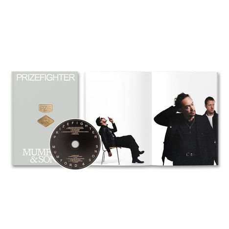 Ein CD-Cover mit den Texten: "PRIZEFIGHTER", "PZF", "MUMFORD & SONS". Zwei Männer in schwarzer Kleidung.