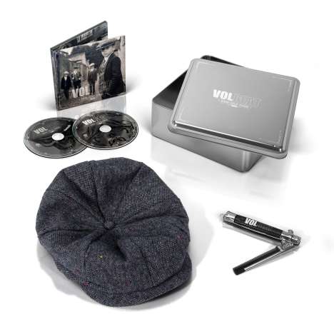 Volbeat: Rewind, Replay, Rebound (Limited-Fanbox), 2 CDs und 2 Merchandise