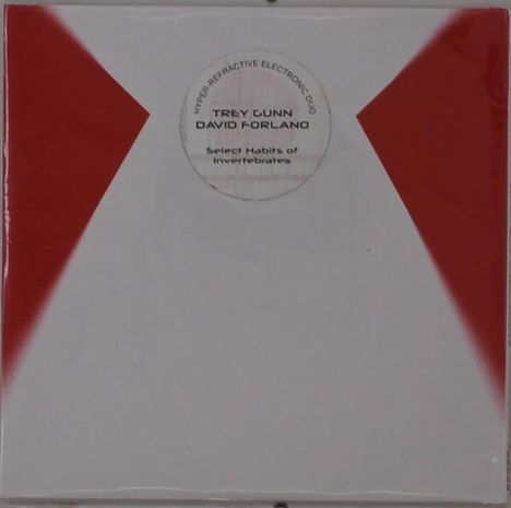 Rundes Label mit Texten: "Hyper Refractive Electronic Duo", "Trey Gunn", "David Forlano", "Select Habits of Invertebrates".