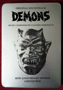 Filmmusik: Demons (30th Anniversary Edition) (Metallbox), 2 CDs und 1 Merchandise
