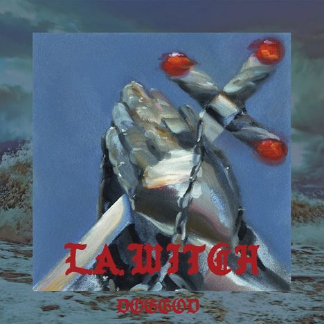 „L.A. Witch“, „DOGGOD“. Eine Illustration von gefalteten Händen in Rüstung vor blauem Hintergrund.
