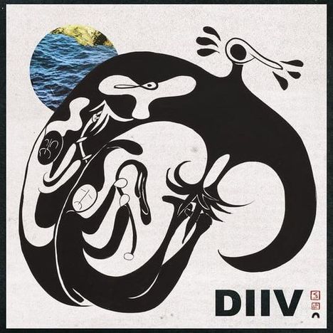 Text "DIIV". Schwarz-weiße, abstrakte Illustration mit organischen Formen und einem kleinen Foto des Meeres.