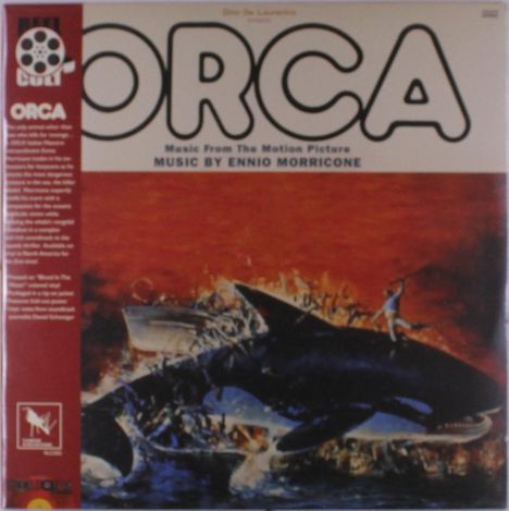 „ORCA“, „Music From The Motion Picture“, „Music by Ennio Morricone“. Illustration: Mann steht auf einem Orca im Wasser.