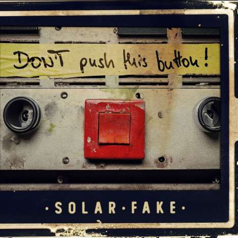 Solar Fake: Don't Push This Button!, 2 CDs
