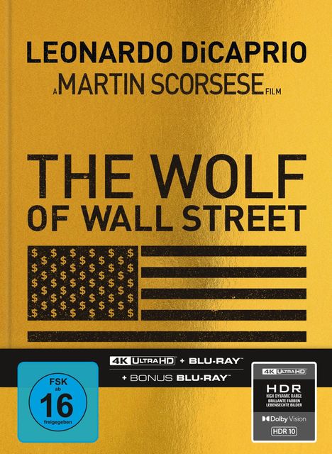 Leonardo DiCaprio, Martin Scorsese Film: The Wolf of Wall Street. USA-Flagge mit Dollarzeichen auf goldenem Hintergrund.
