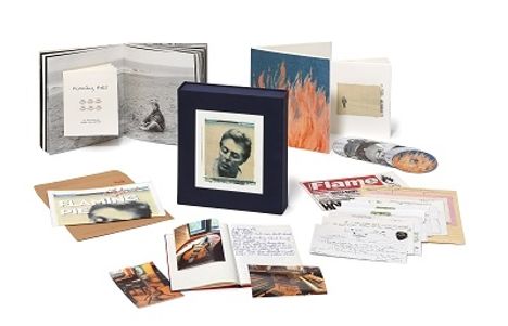 Paul McCartney (geb. 1942): Flaming Pie (remastered) (Limited Numbered Deluxe Boxset) (5 SHM-CD + 2 DVD), 5 CDs, 2 DVDs und 1 Buch