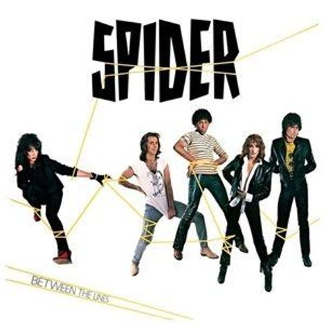 Text „SPIDER“ oben, „BETWEEN THE LINES“ unten. Fünf Personen posieren lässig, verbunden durch gelbe Linien.