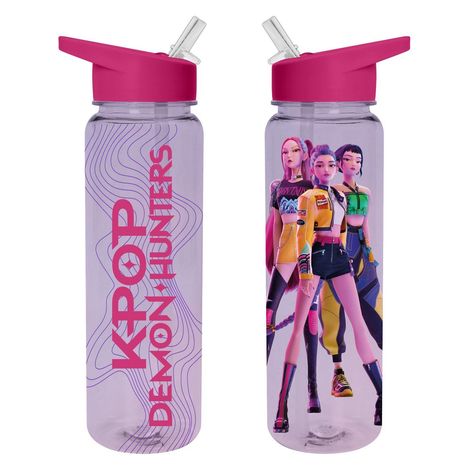 Links "KPOP DEMON HUNTERS"; Rechts sind drei stilisierte Figuren in bunten Outfits auf einer Trinkflasche.