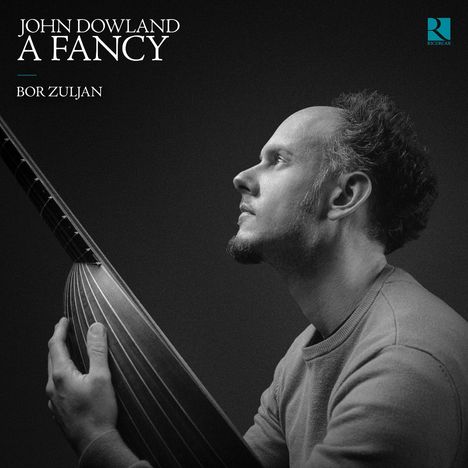 "JOHN DOWLAND A FANCY BOR ZULJAN." Profilansicht eines Mannes mit Laute, schwarz-weiß, nachdenklich.