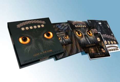 Revolution Saints: Light In The Dark (Limited Boxset), 1 CD, 1 DVD, 1 LP und 1 T-Shirt