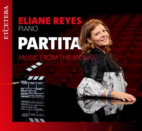 Text: "Eliane Reyes Piano Partita Music from the Movies". Frau in einem stilvollen Kleid lächelt, roter Kinosaal im Hintergrund.