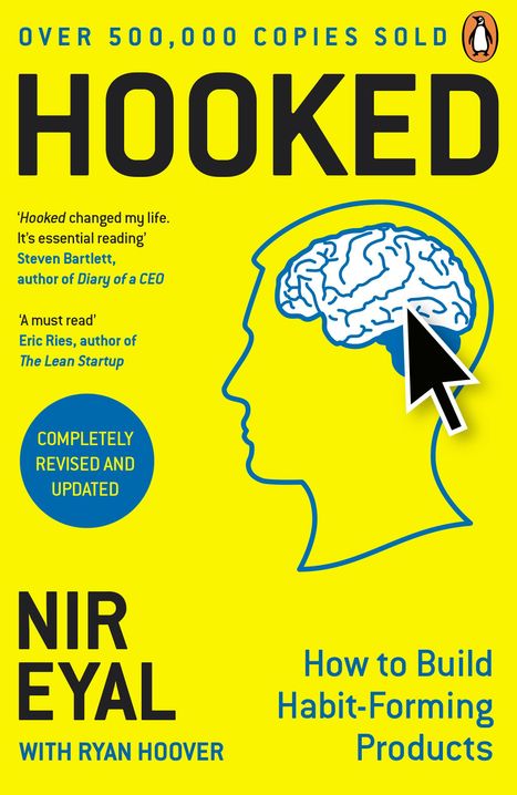"OVER 500,000 COPIES SOLD", "HOOKED", "NIR EYAL", "How to Build Habit-Forming Products", Kopf-Silhouette mit Gehirn-Illustration.
