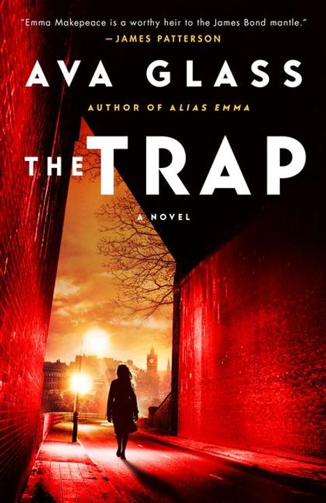 Ava Glass: The Trap, Buch
