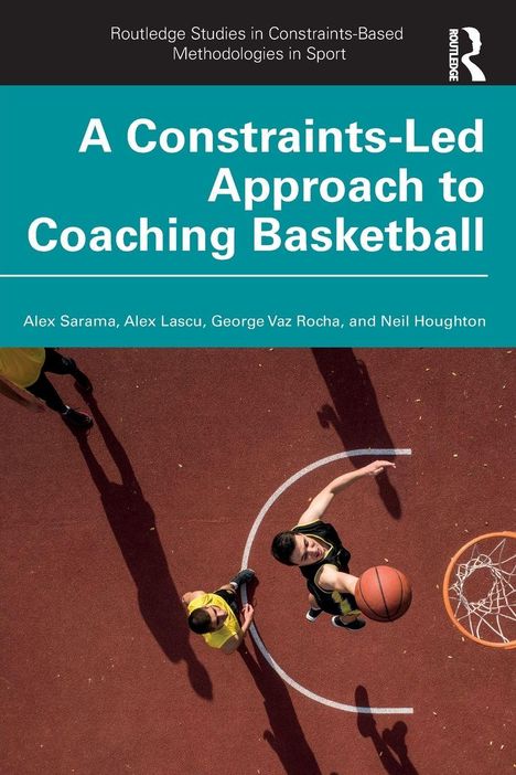 Titel: "A Constraints-Led Approach to Basketball Coaching". Sicht von oben auf einen Basketballspieler beim Wurf.