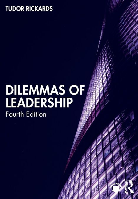 „Dilemmas of Leadership, Fourth Edition“. Skyline eines Hochhauses bei Nacht, vorwiegend in Lila und Schwarz.
