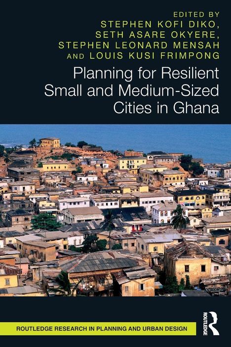 "Planning for Resilient Small and Medium-Sized Cities in Ghana" über bebaute Küstenlandschaft.