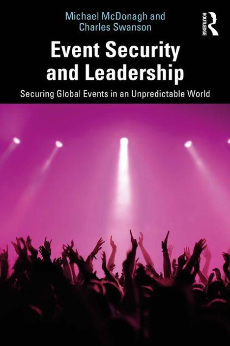 Event Security and Leadership; securing global events in an unpredictable world. Menschenmenge vor lila Scheinwerferlicht.