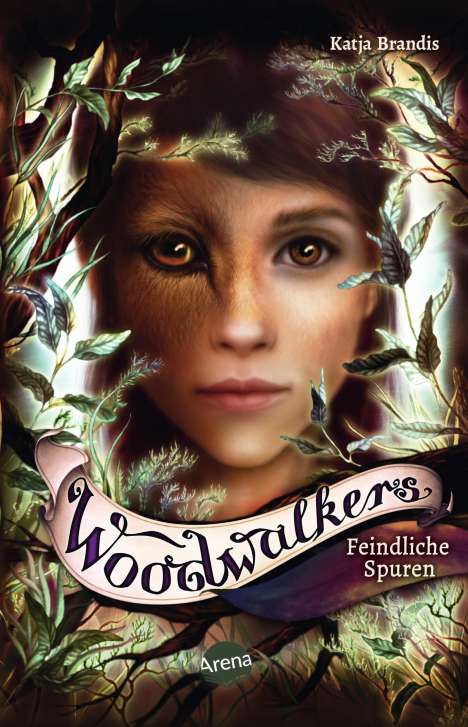 Katja Brandis: Woodwalkers (5). Feindliche Spuren, Buch