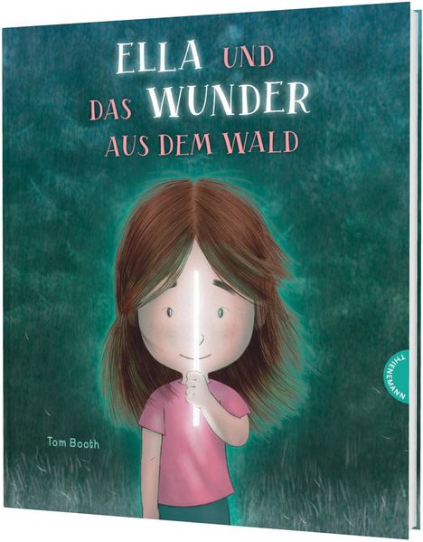 Titel: "ELLA UND DAS WUNDER AUS DEM WALD". Illustration: Mädchen mit einem Stock.