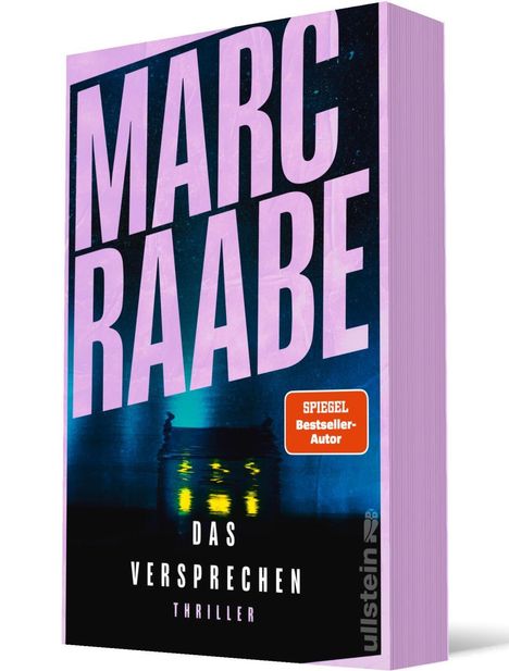 Text: „Marc Raabe“, „Das Versprechen“, „Thriller“. Im Hintergrund sind unscharfe Lichter auf Wasser zu sehen.
