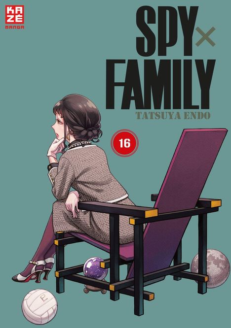 "SPY × FAMILY, Tatsuya Endo, 16" auf blauem Hintergrund. Frau im Sessel, Bälle um sie herum. Illustration.
