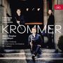 „Complete Clarinet Concertos, Krommer, Marek Švejkar, Paul Meyer“ zeigt drei Männer mit Klarinetten vor einem Gebäude.