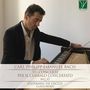Carl Philipp Emanuel Bach: Sei Concerti, Giovanni De Cecco am Clavichord. Mann spielt an einem Tasteninstrument.