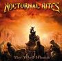 "Nocturnal Rites", "New World Messiah". Illustration: Eine Figur steht erhoben, umgeben von Menschen und orangenem Himmel.