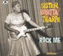 „Sister Rosetta Tharpe“ und „Rock Me“ in bunten Buchstaben. Frau mit Gitarre, lächelt, trägt glitzerndes Kleid.