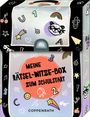 "MEINE RÄTSEL-WITZE-BOX ZUM SCHULSTART" steht in schwarzer Schrift. Verspielte Symbole: Regenbogen, Panda, Kaktus.