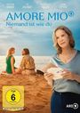 "AMORE MIO. Niemand ist wie du." Paar am Strand, Frau mit Briefen, FSK 6 Logo, wahrscheinlich Filmplakat.