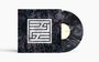 Text: "HANDS LIKE HOUSES DISSONANTS". Dunkles, abstraktes Cover mit geometrischem Muster und Vinyl-Schallplatte.