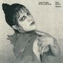 Texte: "Lucy Kruger & The Lost Boys", "Pale Bloom Deluxe". Schwarz-weißes Porträt einer Person mit nassen Haaren.