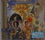 "tears for fears the seeds of love" oben. Illustration: Zwei Männer, einer mit schwarzem Regenschirm, hinten goldene Sonnenfigur.