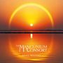 "The Mancunium Consort, Still Waters." Ein Sonnenuntergang spiegelt sich im ruhigen Wasser unterhalb eines Regenbogens.