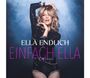 Texte: "ELLA ENDLICH", "EINFACH ELLA". Frau in schwarzem Outfit vor blauem Hintergrund, Pose mit Händen im Haar.