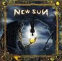 "NEW SUN" in kräftigen Buchstaben, darunter Skelett mit Lichtkugel, schwebende Person und mystische, dunkle Szenerie.